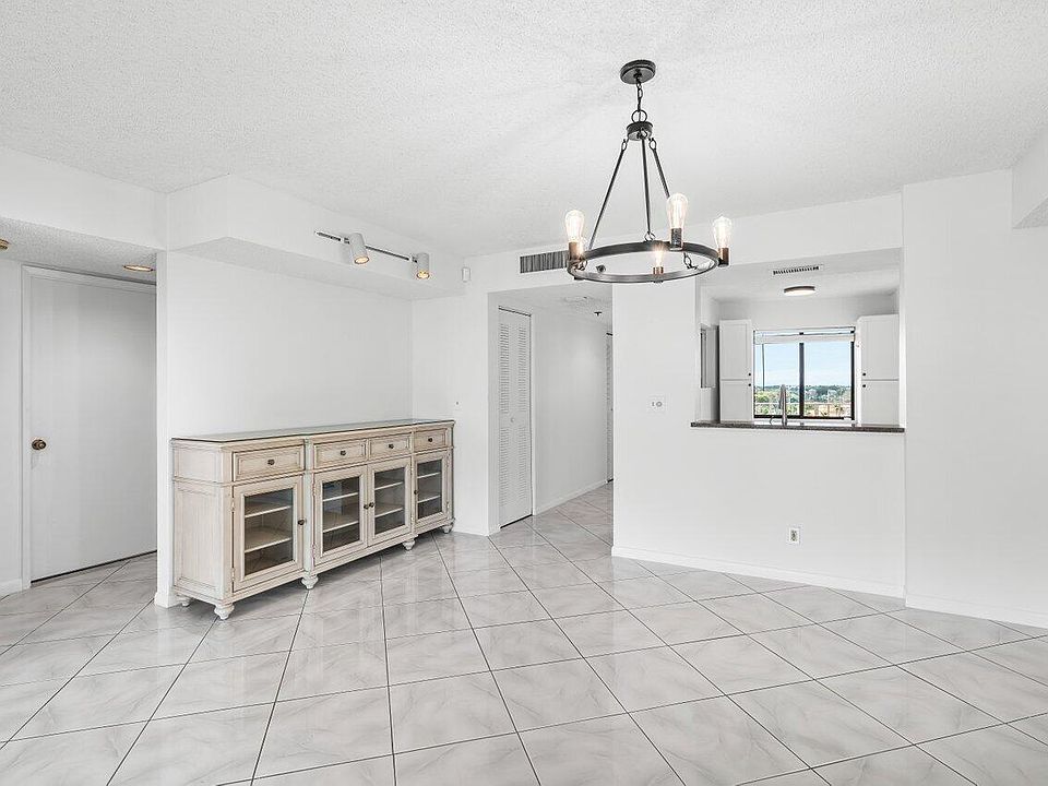 Huntington Towers Condominiums 7380 S Oriole Blvd Delray Beach FL