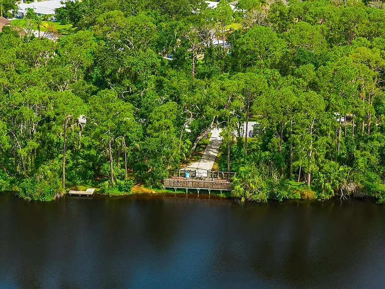 8240 Cypress Lake Dr — Photo 30