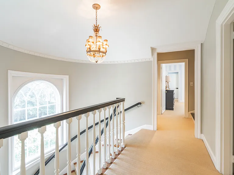 601 Harriton Rd — Photo 27