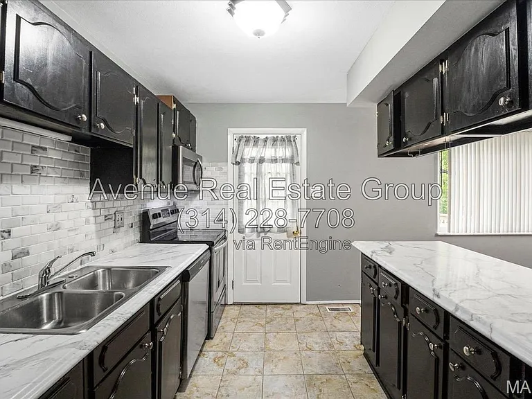 515 Stephanie Ln #A — Photo 9