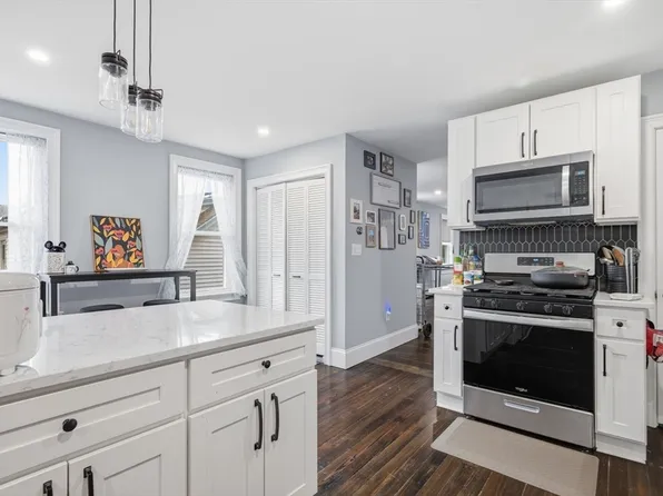 16 Cloutman St #2, Salem, MA 01970