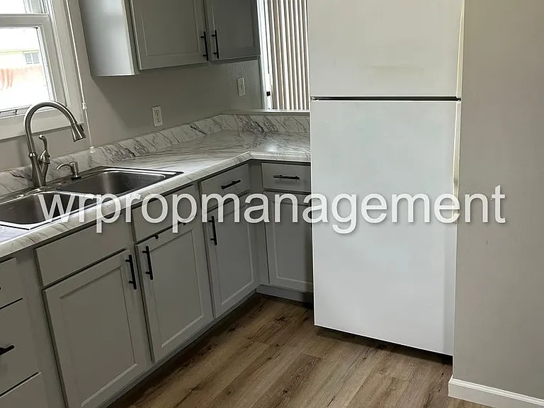 2518-2520 Dean Rd — Photo 8