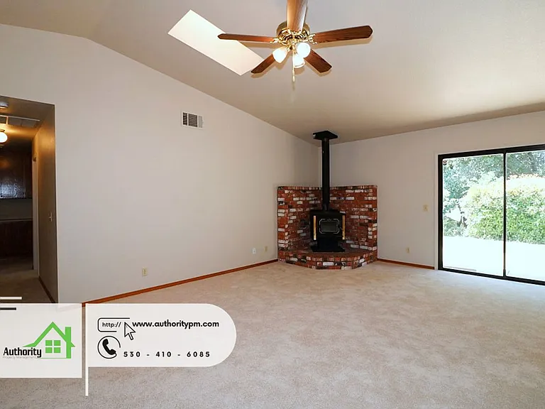 1844 Breckenwood Dr — Photo 8