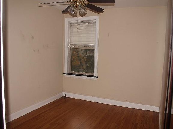 4th image of 32 Washington Blvd APT 2B