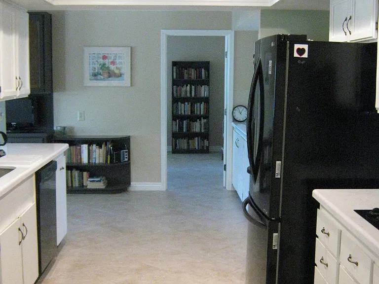1 N 132nd Ave — Photo 11