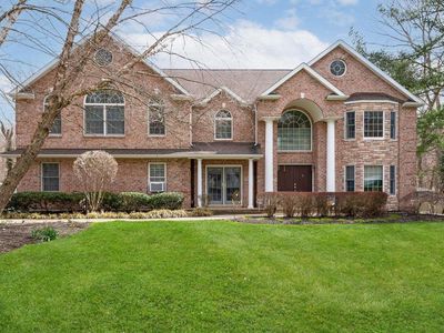 42 Weinmann Boulevard, Melville, NY, 11747