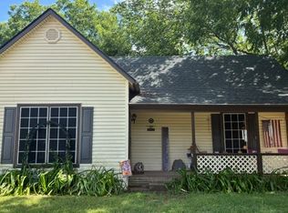 102 E 14th St, Joshua, TX 76058