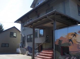 1928 NE Broadway St, Portland, OR 97232