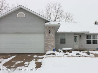 1214 Southfork, Lansing, MI 48917