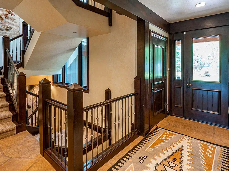 74 Pfister Dr — Photo 8