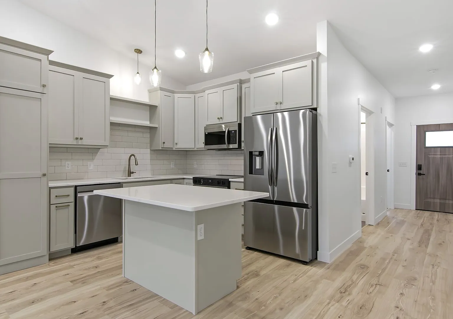 Move Into New! Luxury 2-Bed/2-Bath + Half-Off First Month's Rent & Security Deposit — Photo 4