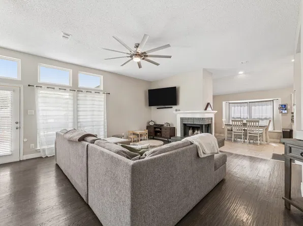 4193 Fryer St, The Colony, TX 75056