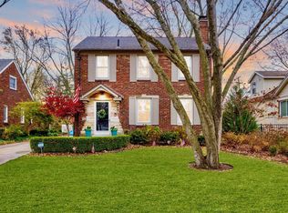 903 University Pl, Grosse Pointe, MI 48230