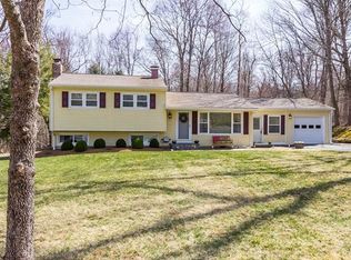 94 Sugarloaf Mountain Rd, Ridgefield, CT 06877