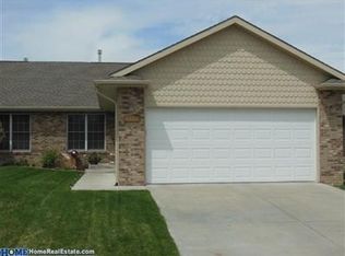 1226 Dublin Rd, Lincoln, NE 68521