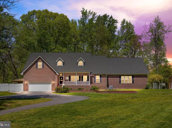 14407 Davis Dr, King George, VA 22485