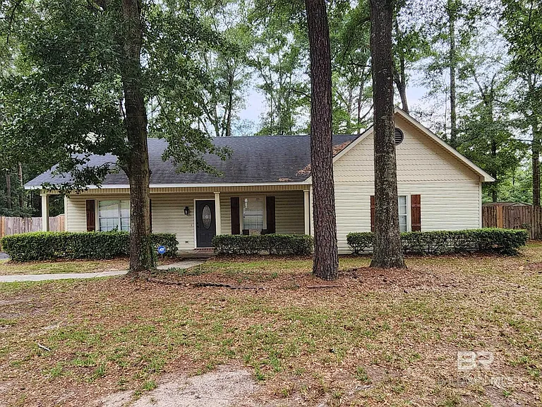 100 Dunbar Loop — Photo 1
