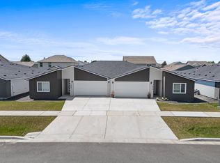 1623 N Selkirk Rd, Greenacres, WA 99016