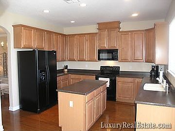 5th image of 10040 Oak Quarry Dr
