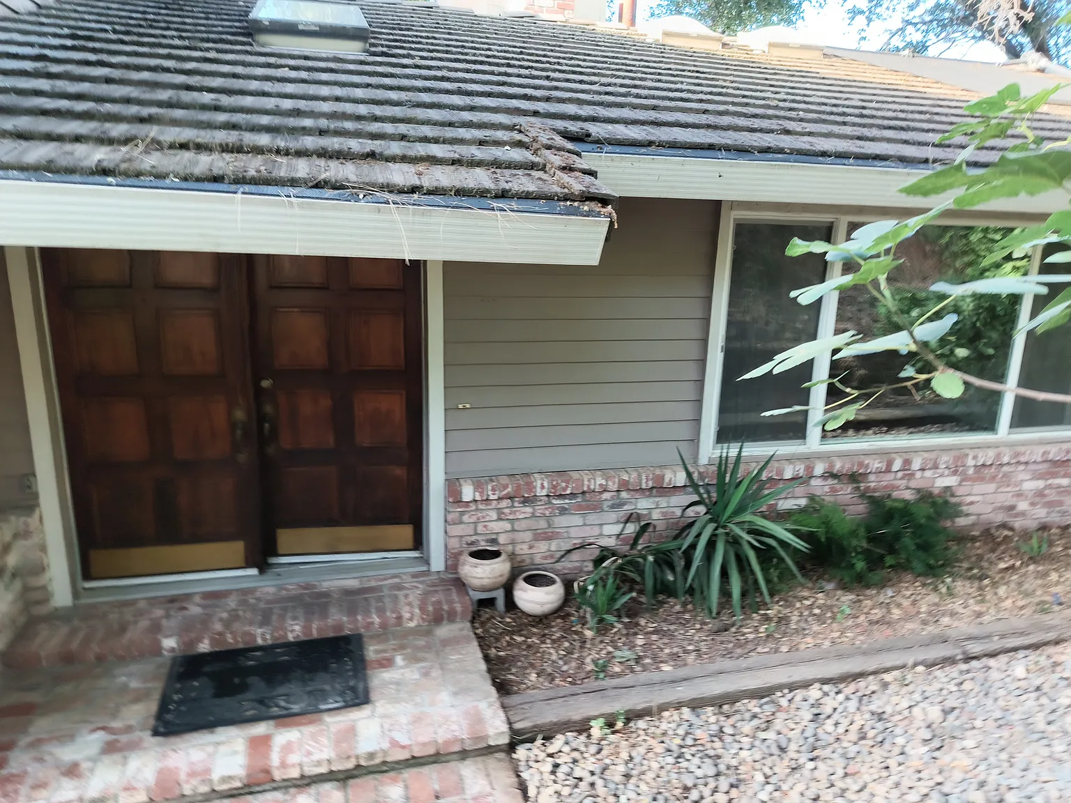523 Encina Drive — Photo 3