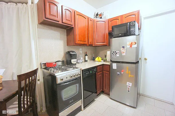 Rented by Compass | media 3