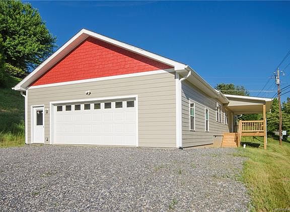 3rd image of 29 Ivy Hill Dr