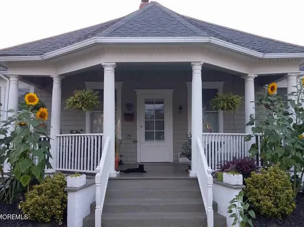 77 Seabreeze Way, Keansburg, NJ 07734