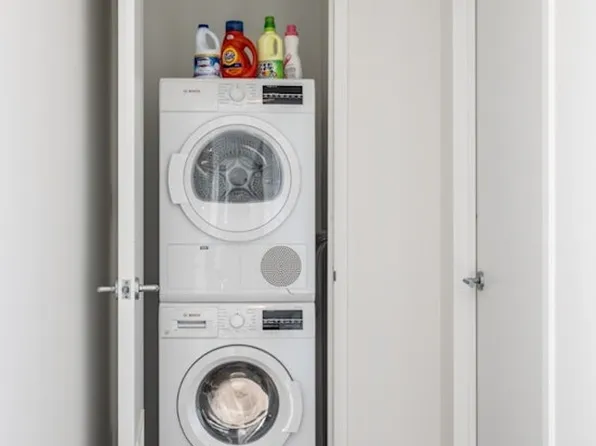 350 West 53rd Street image 9 of 14