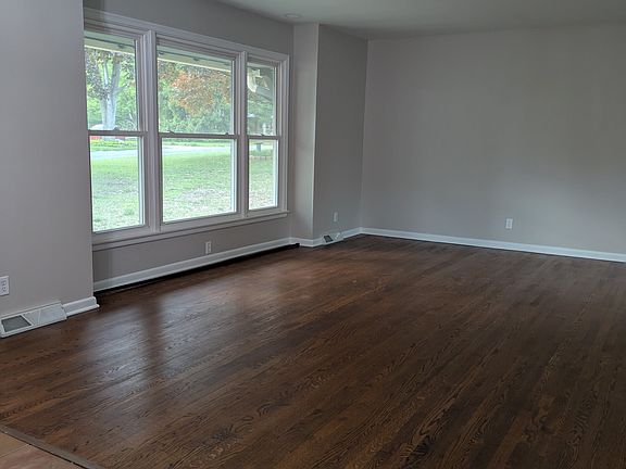 Living room, new paint