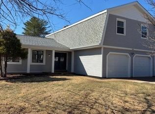 2007 Willow Lake Dr, Chesterfield, MO 63017