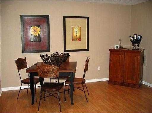 4th image of 1389 Heatherwood Ln
