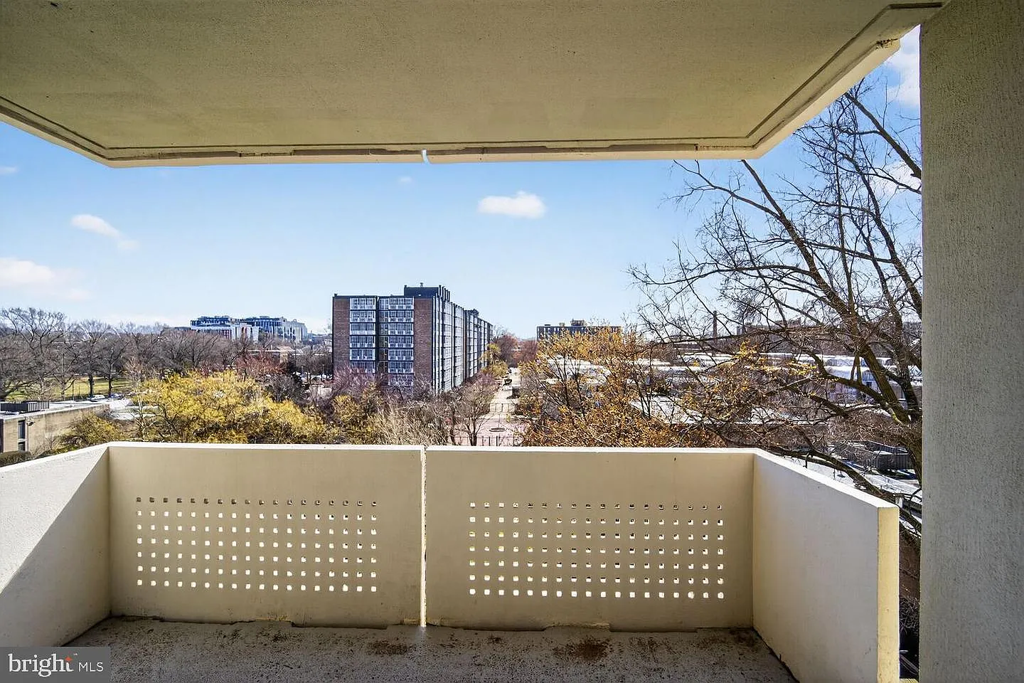 240 M St SW #E406 photo 1