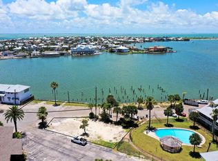 63 Nassau Dr, Rockport, TX 78382