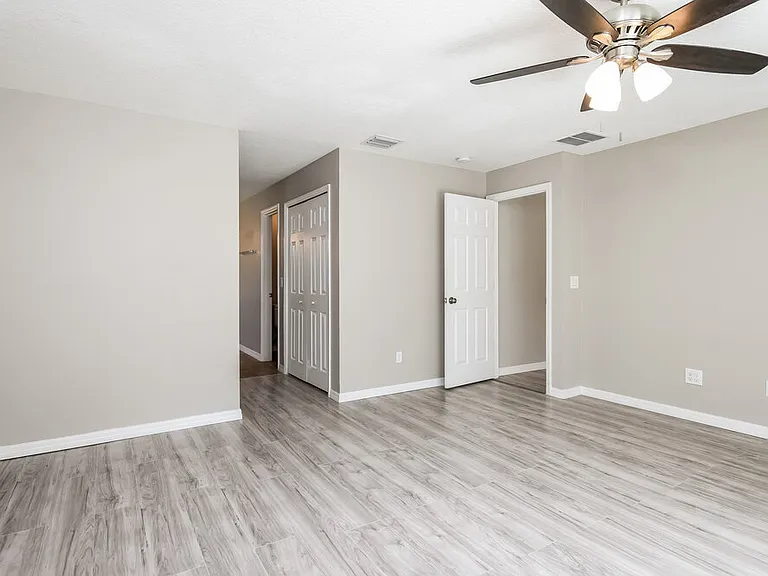 5140 Heatherstone Ct — Photo 11