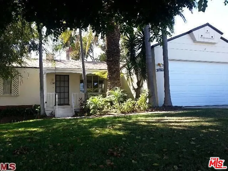 8719 Yorktown Ave — Photo 4