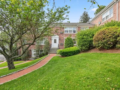 226 Park Street APT 4, New Canaan, CT, 06840