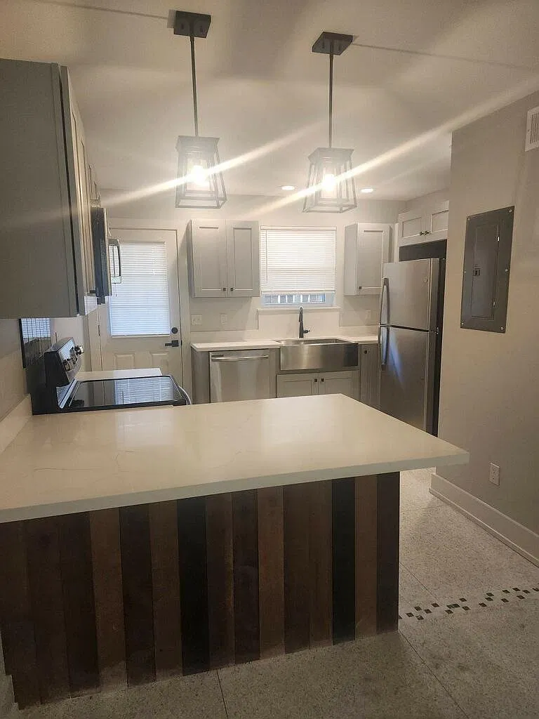 2 bed, 750 sqft, $1,125 — Photo 4