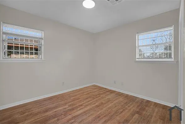 724 Golden Gate Dr — Photo 6