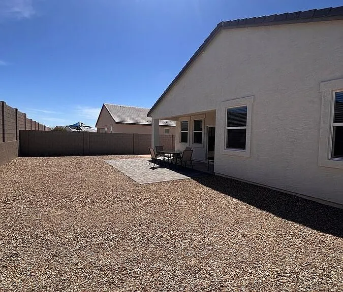 1168 W Castle Ct — Photo 19