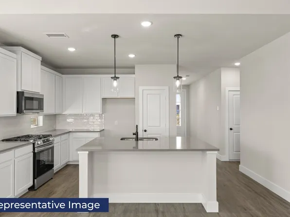 308 Sequoia Ln, Denton, TX 76210