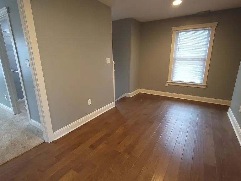 3123 Broadway St — Photo 37
