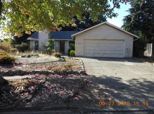 10425 SW Clydesdale Ter, Beaverton, OR 97008