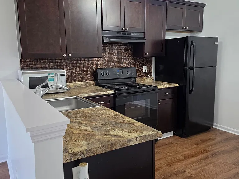 1262 Macedonia Dr — Photo 6
