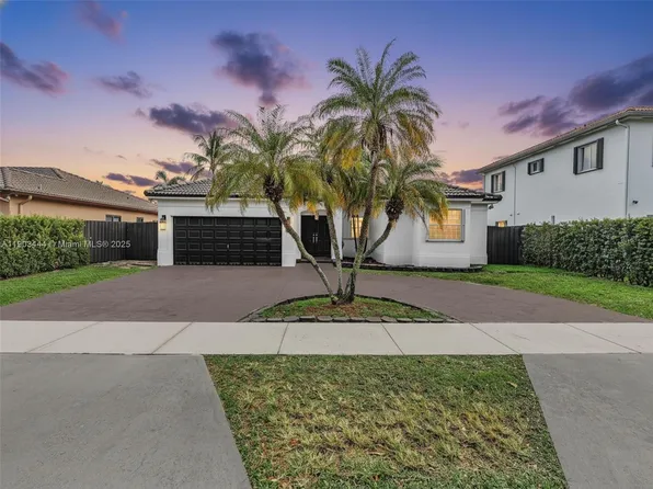 16691 NW 89th Pl, Miami Lakes, FL 33018