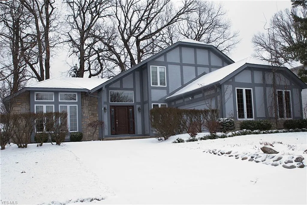 3807 Kings Mill Run photo 1