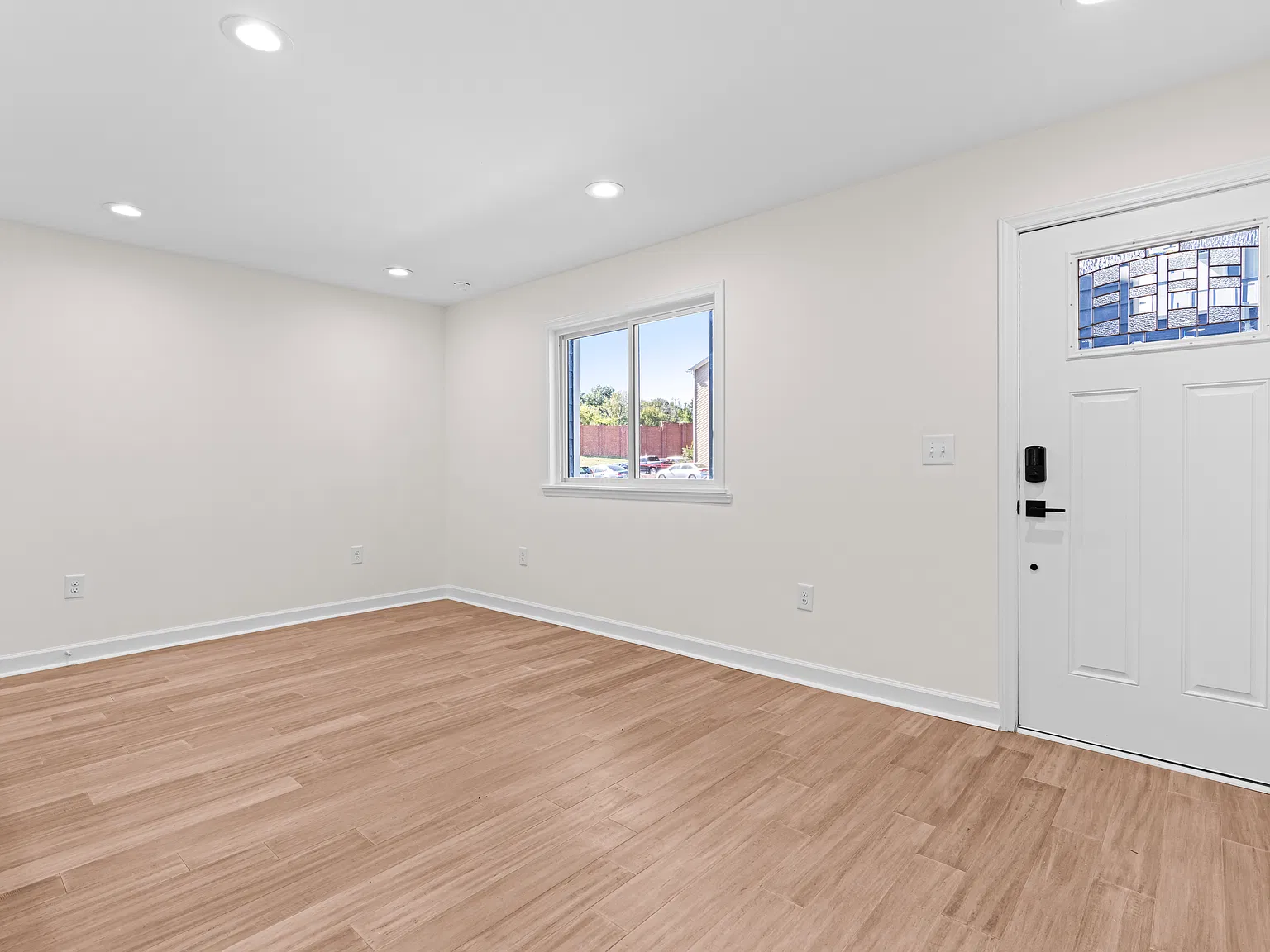 1 bed, $1,000 — Photo 4