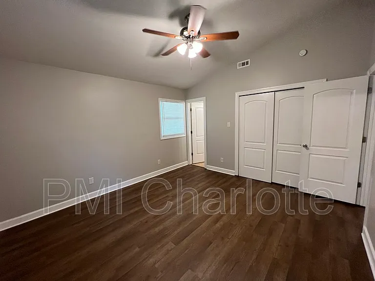 1100 Vickery Dr — Photo 10