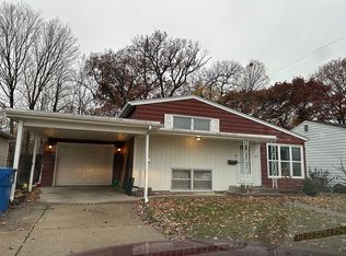 1819 47th Street Ct, Moline, IL 61265