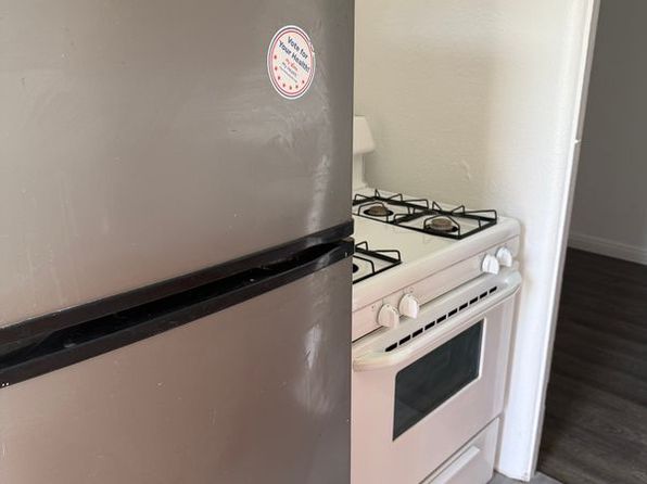 910 S Marengo Ave APT 1