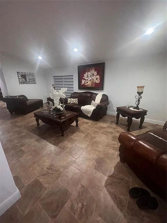 4 bed, 2.0 bath, 1936 sqft, $3,050 — Photo 2